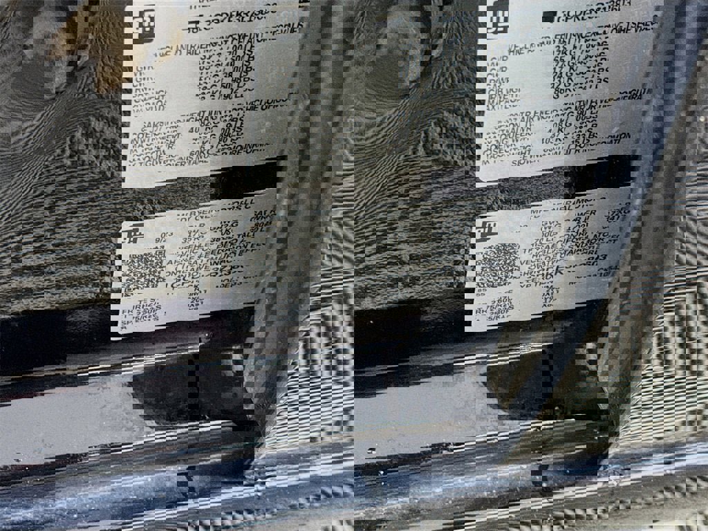 Used 2024 Chevrolet Silverado 1500 LT image 24