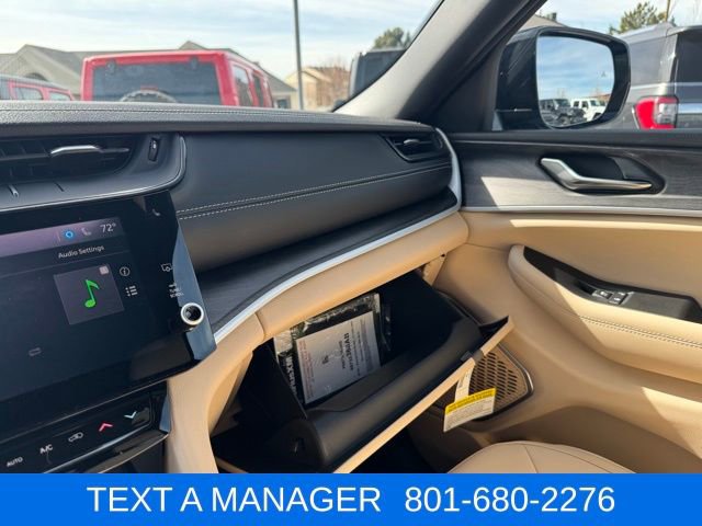 New 2026 Jeep Grand Cherokee Limited w/ Limited Altitude Package AWD/4WD image 26