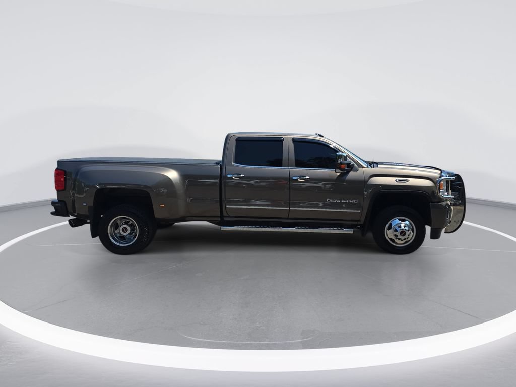 Used 2015 GMC Sierra 3500 Denali w/ Duramax Plus Package RWD image 2