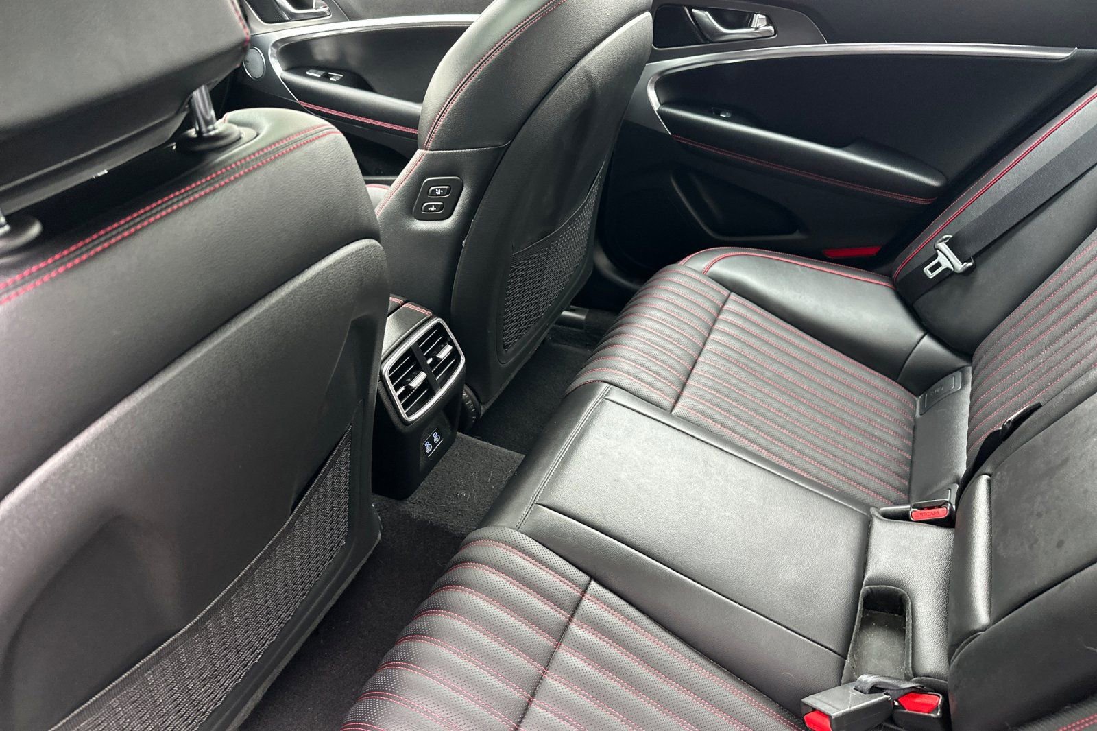 Used 2026 Genesis G70 3.3T Sport Prestige image 15