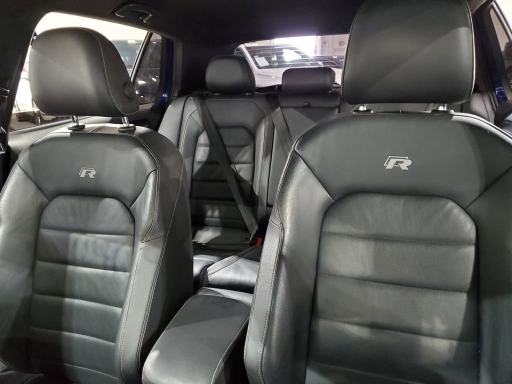 Used 2017 Volkswagen Golf R 4-Door image 35