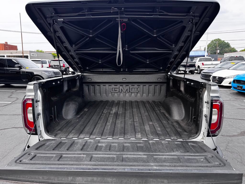 Used 2018 GMC Sierra 1500 SLT AWD/4WD image 19