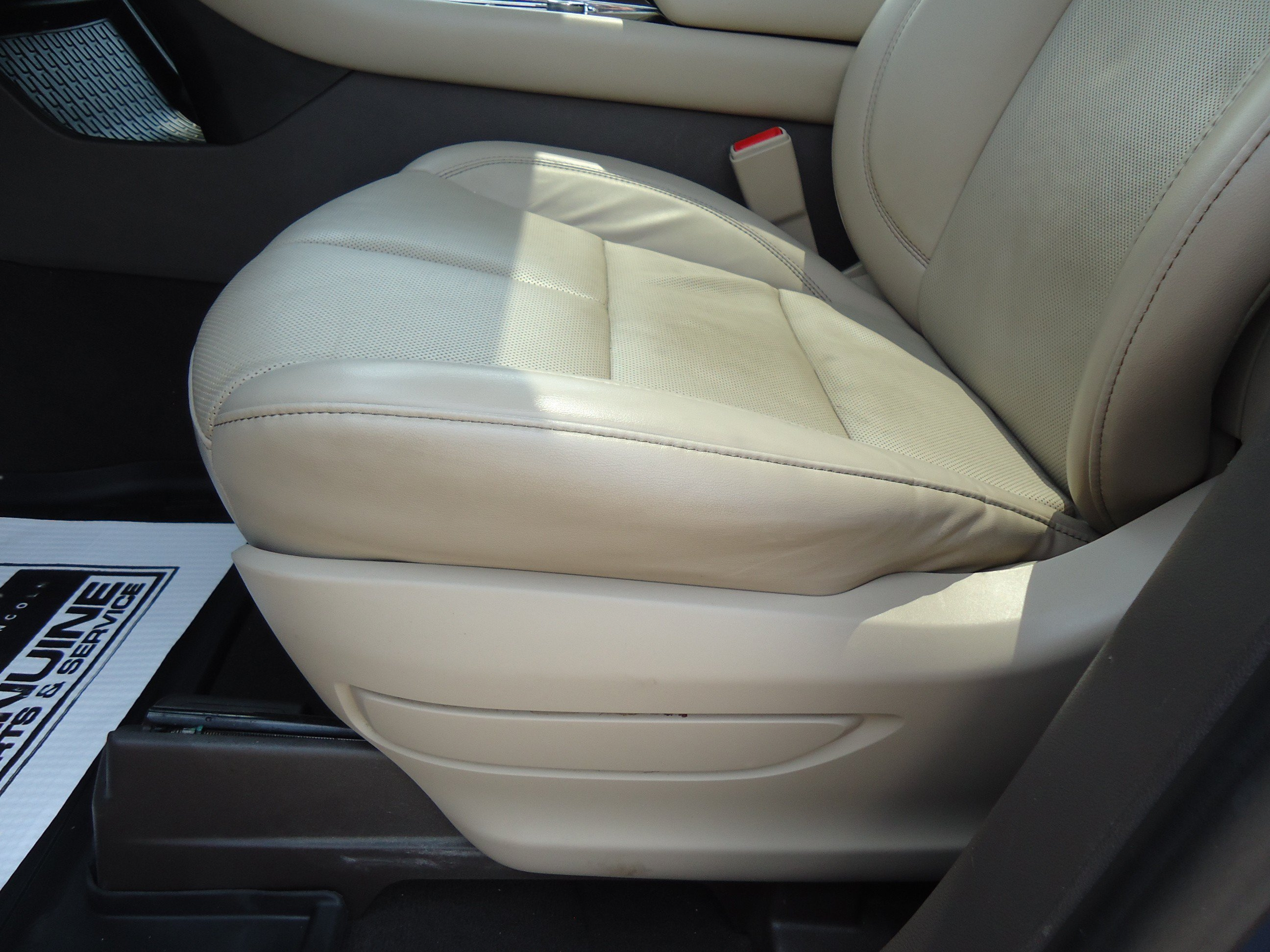 Used 2021 Lincoln Aviator Grand Touring w/ Elements Package Plus AWD/4WD image 24