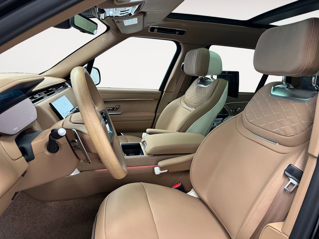 New 2026 Land Rover Range Rover SV image 7