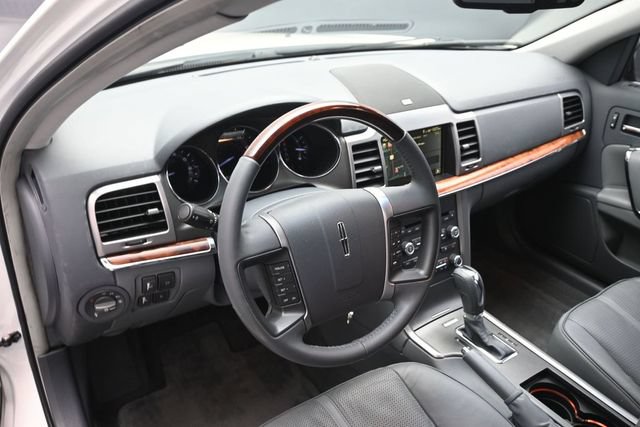 Used 2010 Lincoln MKZ FWD image 9