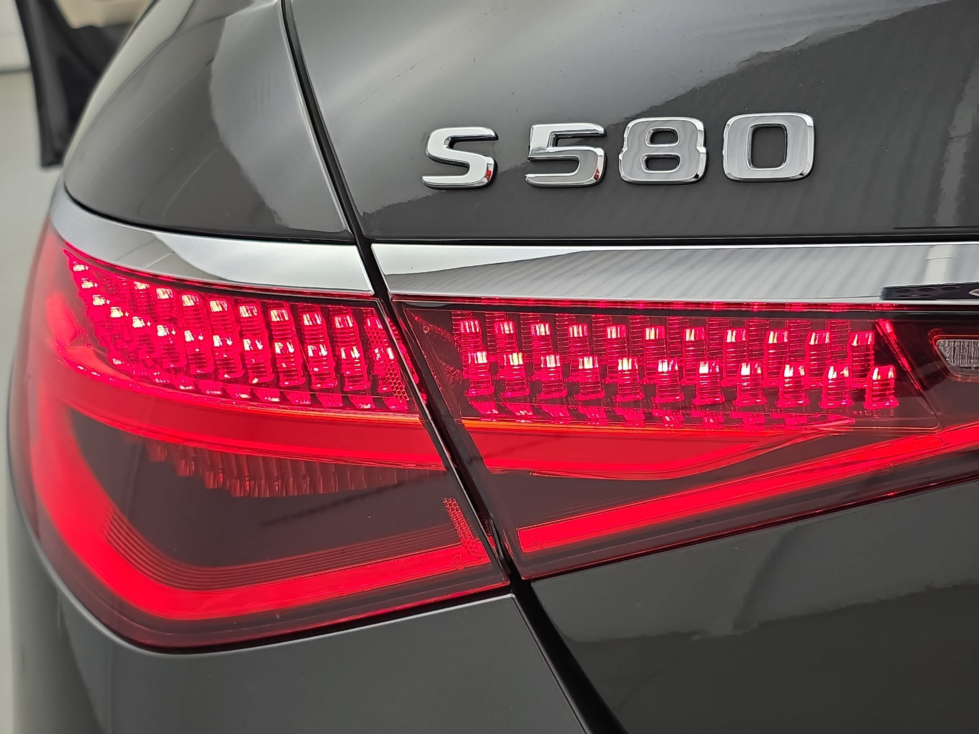 Certified 2023 Mercedes-Benz S 580 4MATIC Sedan image 35