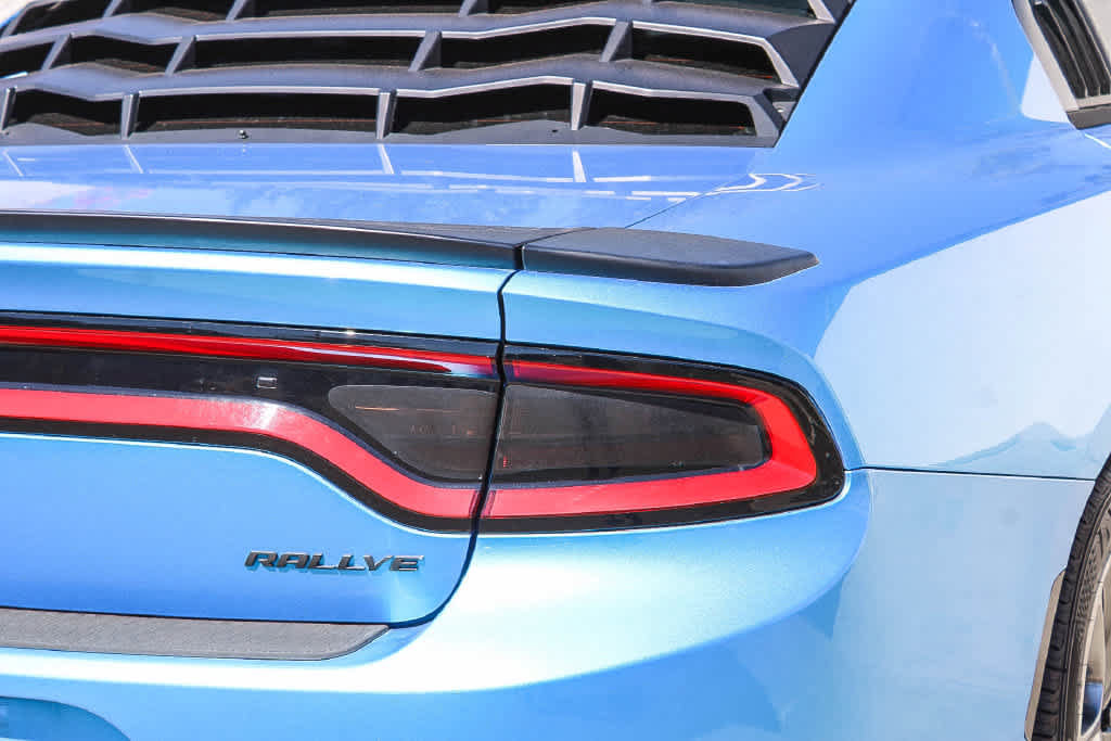 Used 2016 Dodge Charger SXT w/ Rallye Group RWD image 7