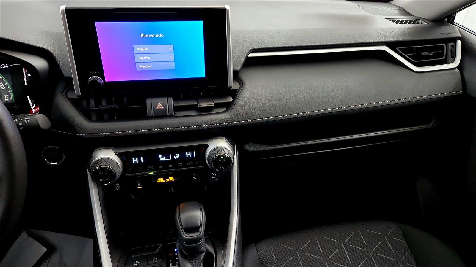 Used 2025 Toyota RAV4 XLE w/ Convenience Package image 27