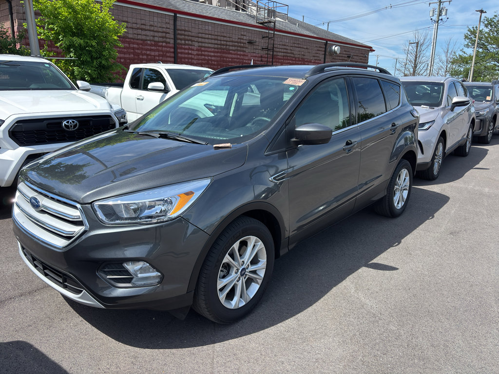 Used 2018 Ford Escape SE AWD/4WD image 2
