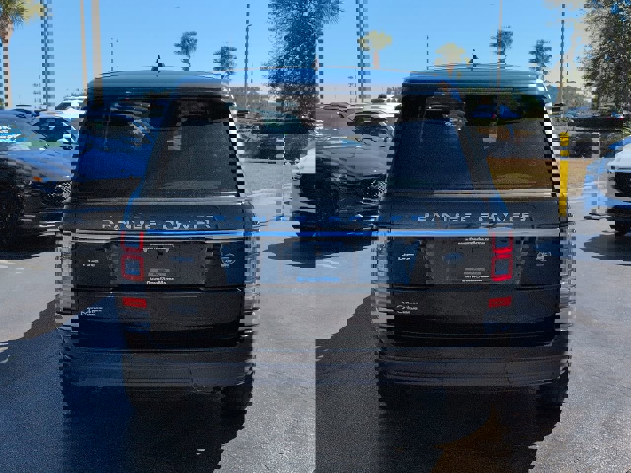 Used 2017 Land Rover Range Rover HSE image 5