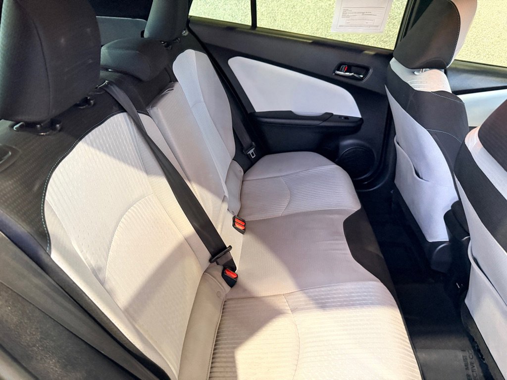Used 2017 Toyota Prius Three w/ Advanced Technology Package image 18