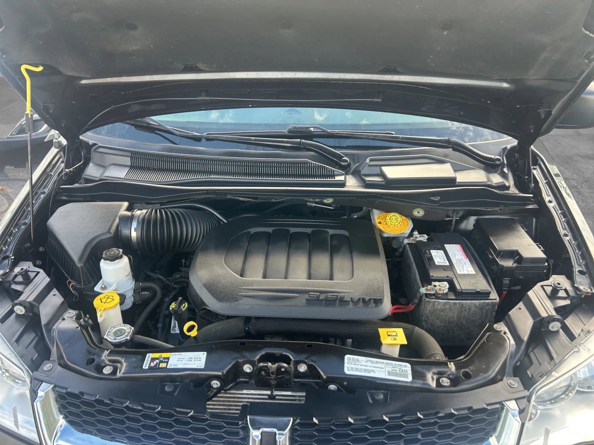 Used 2019 Dodge Grand Caravan SE w/ UConnect Hands-Free Group image 25