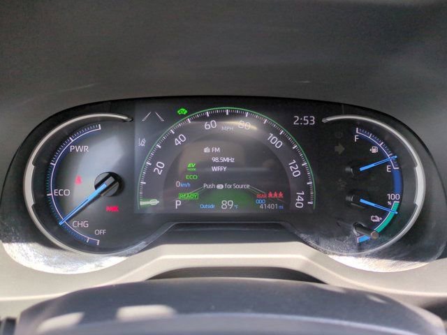 Used 2023 Toyota RAV4 SE w/ Weather & Moonroof Package image 24