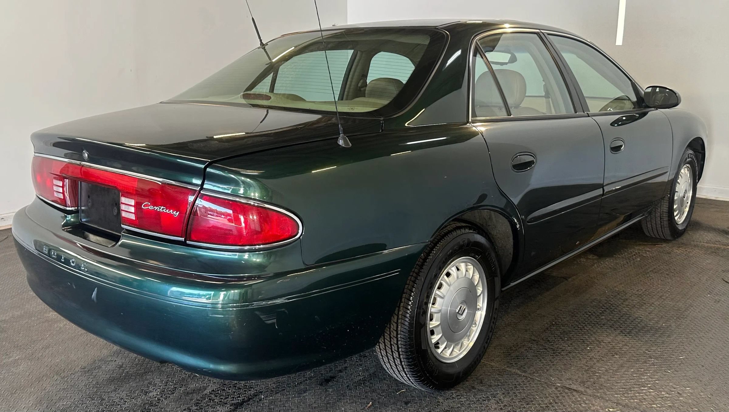 Used 2004 Buick Century Custom FWD image 5