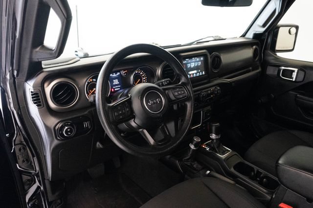 Used 2023 Jeep Gladiator Sport w/ Trailer Tow Package AWD/4WD image 4