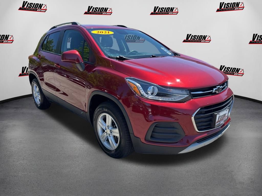 Used 2021 Chevrolet Trax LT w/ LT Convenience Package AWD/4WD image 1