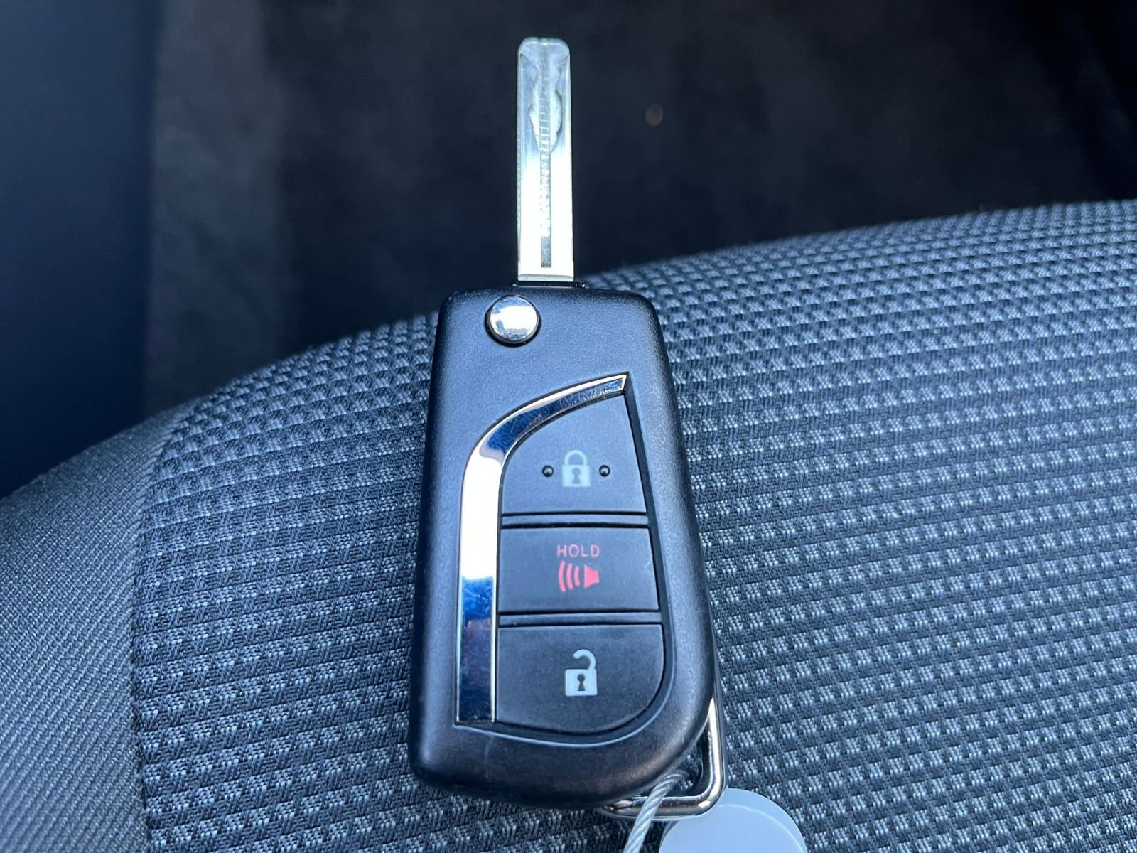 Used 2025 Toyota RAV4 LE image 22