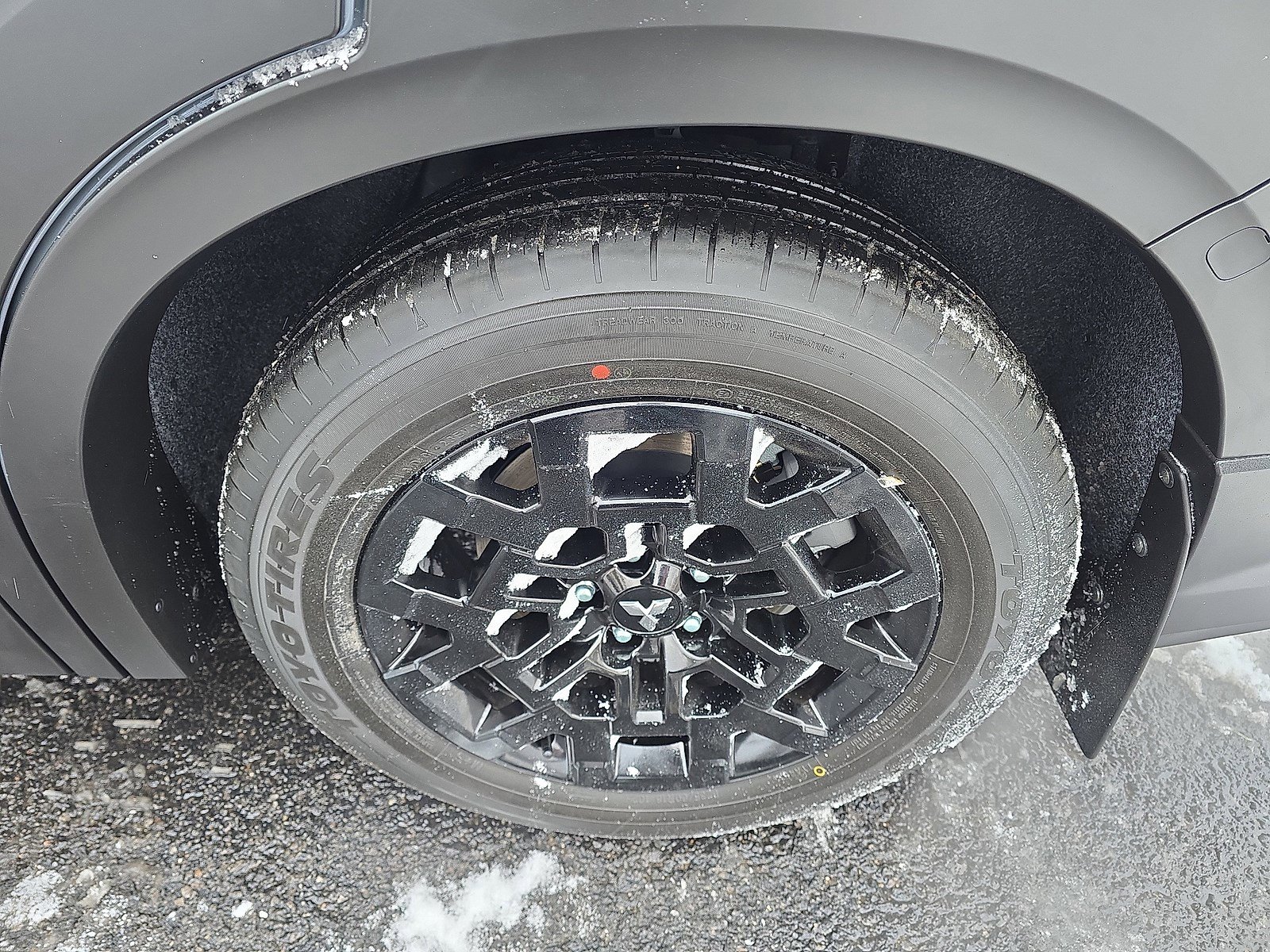 New 2026 Mitsubishi Outlander AWD image 28