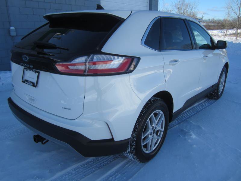 Used 2023 Ford Edge SEL w/ Convenience Package image 8