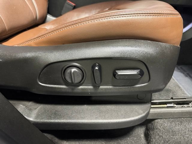 Used 2018 Buick Enclave Avenir w/ Avenir Technology Package FWD image 33