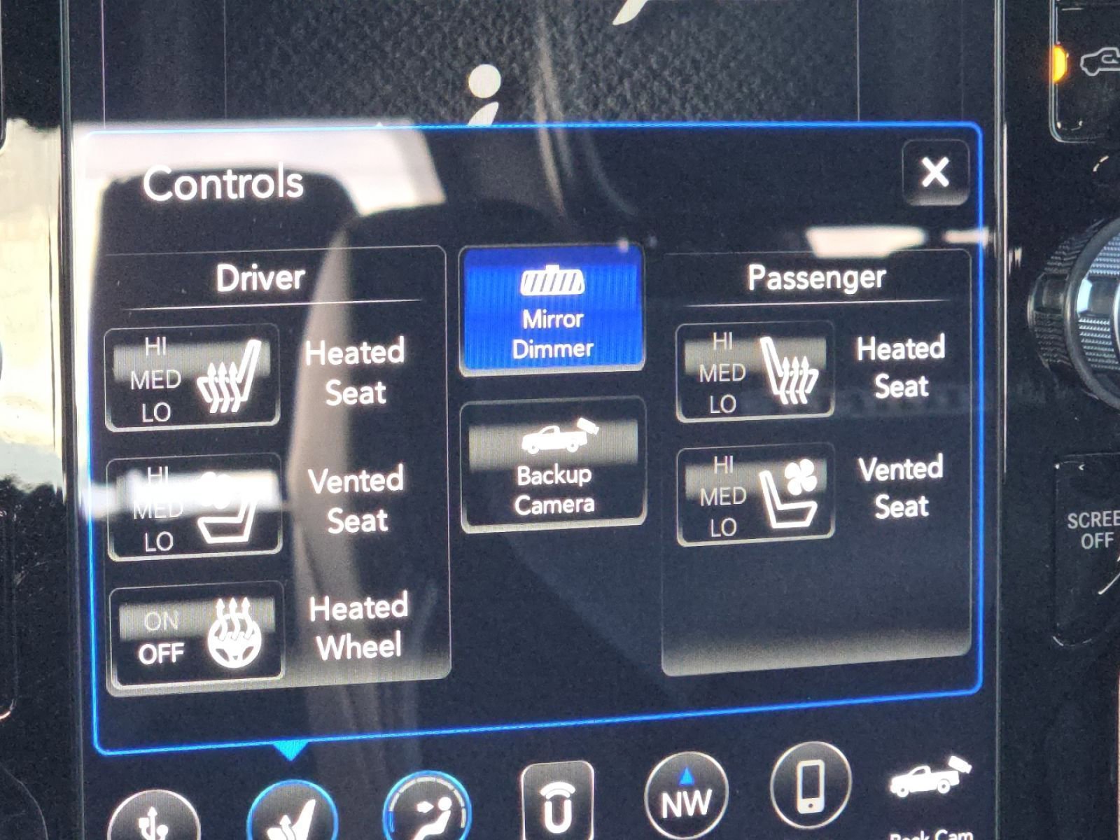 Used 2020 RAM 1500 Laramie w/ Sport Appearance Package image 6