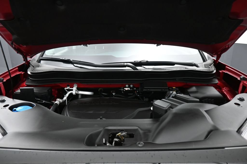 Used 2025 Honda Ridgeline Sport image 39