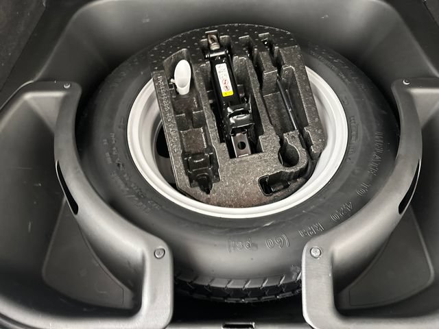 Used 2018 Jeep Grand Cherokee Laredo AWD/4WD image 36