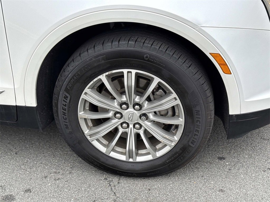 Used 2017 Cadillac XT5 Luxury w/ LPO, Wheel Lock Package image 9