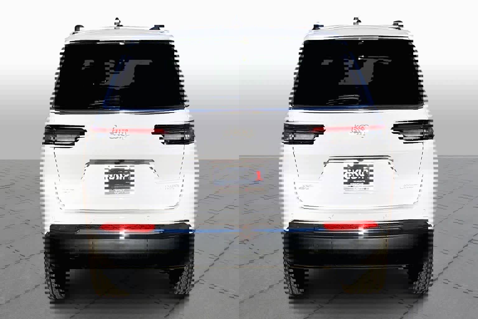 New 2025 Jeep Grand Cherokee L Laredo image 4