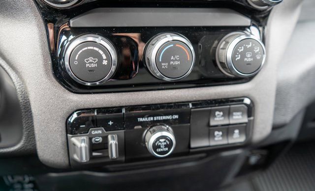 New 2026 RAM 1500 Classic Warlock image 25