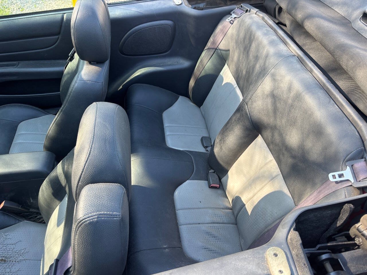 Used 2004 Chrysler Sebring GTC FWD image 20
