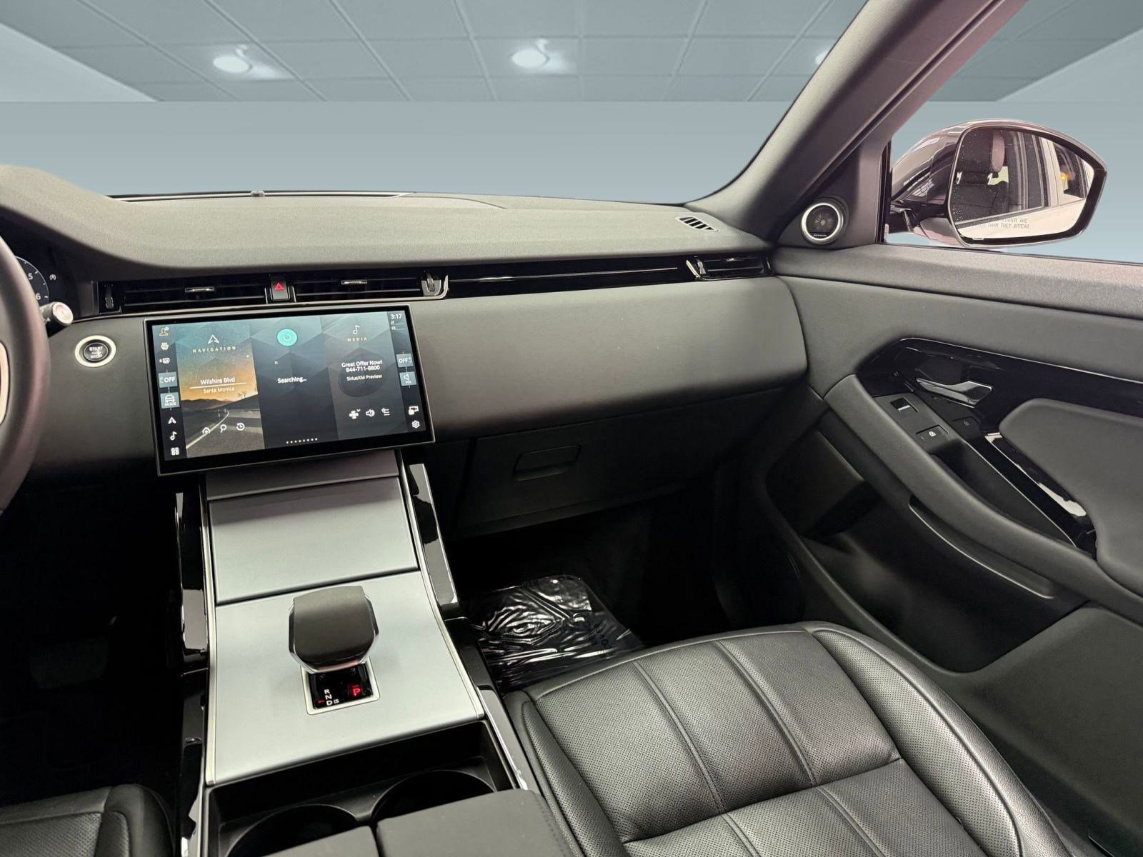 Used 2024 Land Rover Range Rover Evoque S image 26