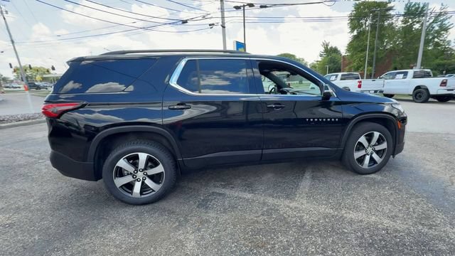 Certified 2023 Chevrolet Traverse LT w/ LT Premium Package AWD/4WD image 9