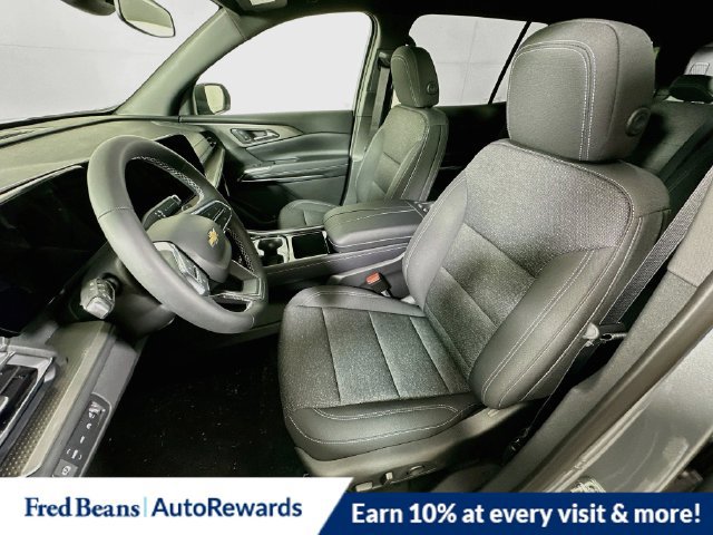 New 2027 Chevrolet Traverse LT AWD/4WD image 17