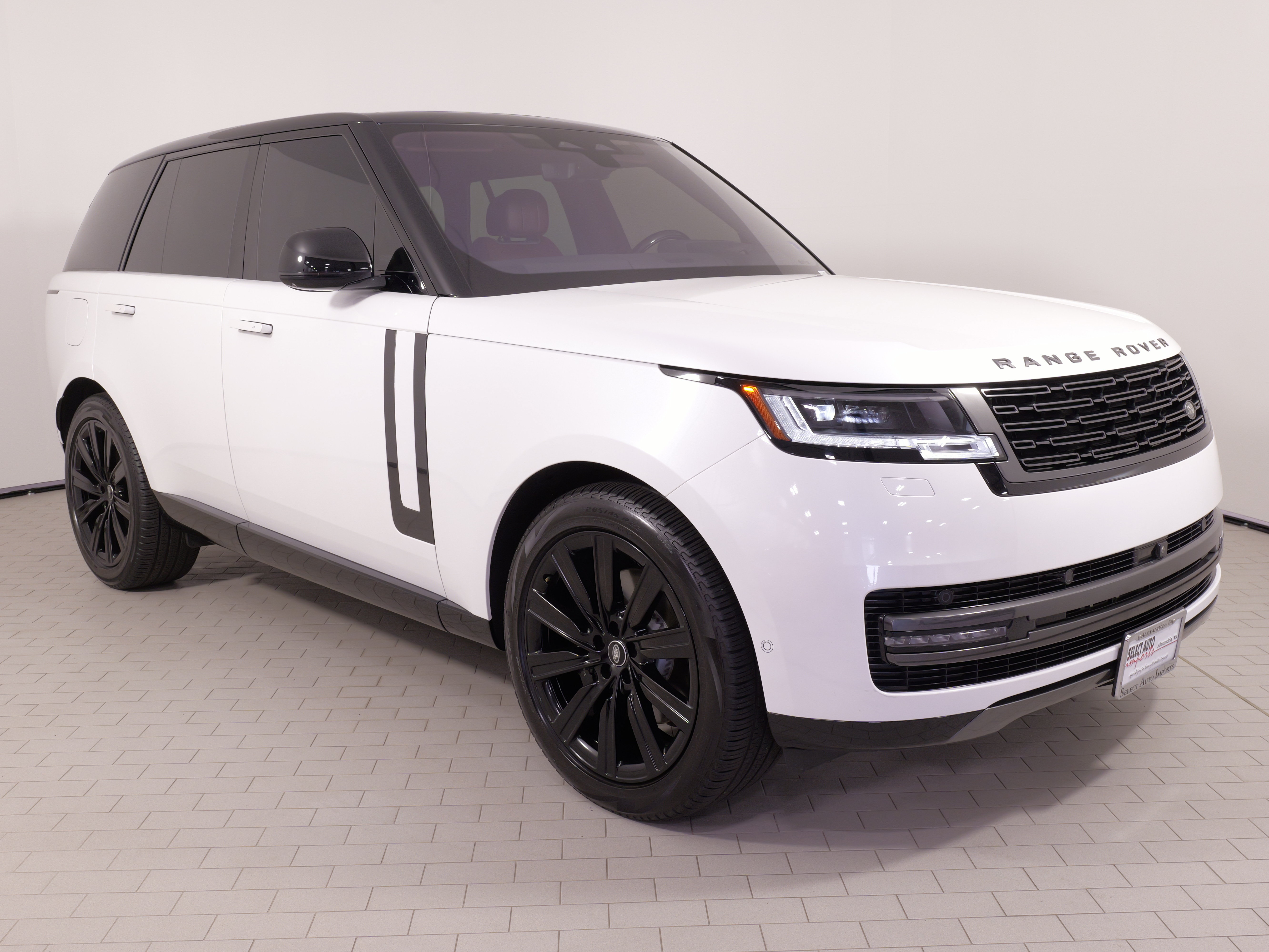 Used 2023 Land Rover Range Rover SE AWD/4WD image 8