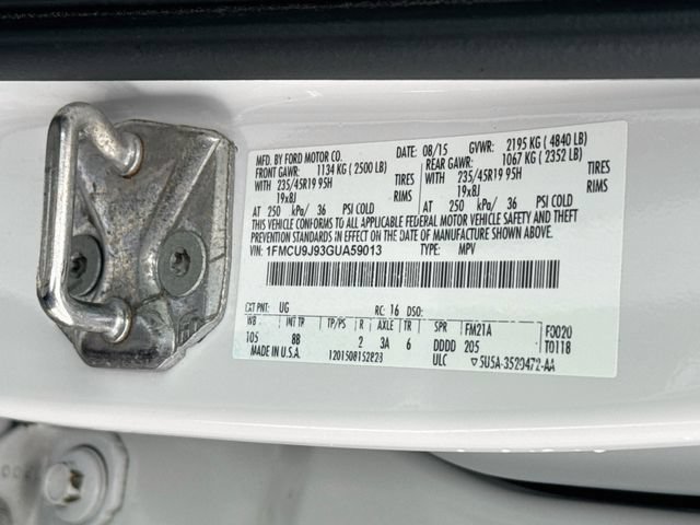 Used 2016 Ford Escape Titanium w/ Equipment Group 301A AWD/4WD image 33