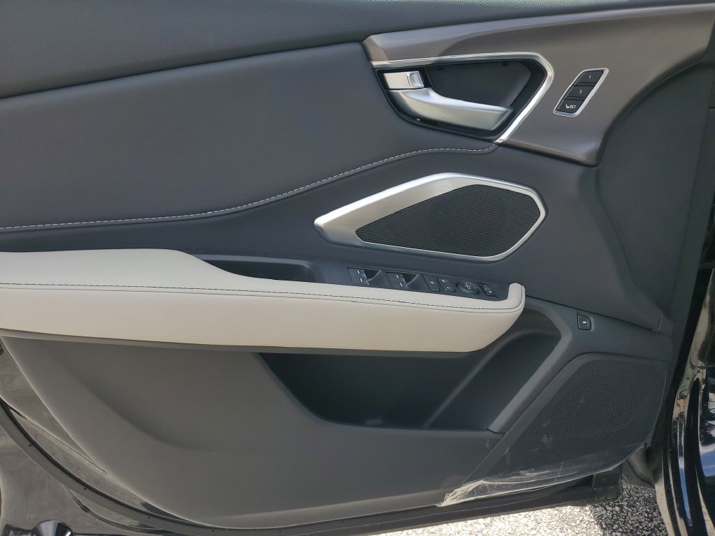 New 2026 Acura RDX SH-AWD image 18