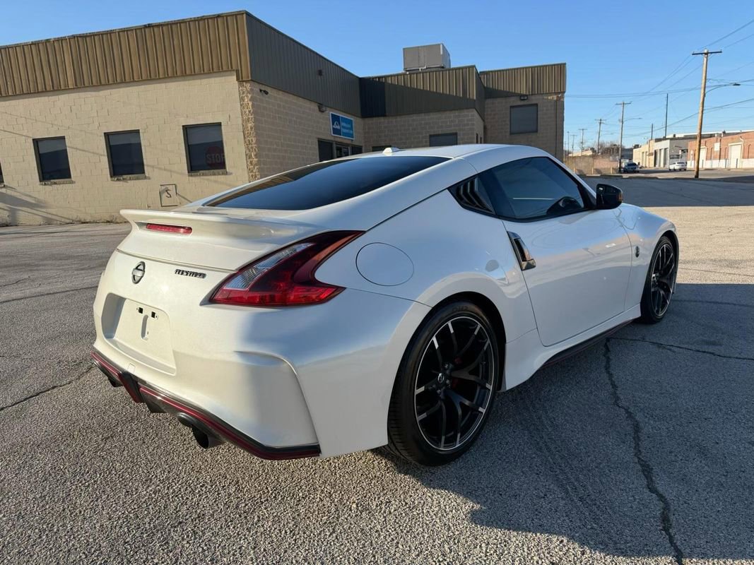 Used 2018 Nissan 370Z NISMO image 6