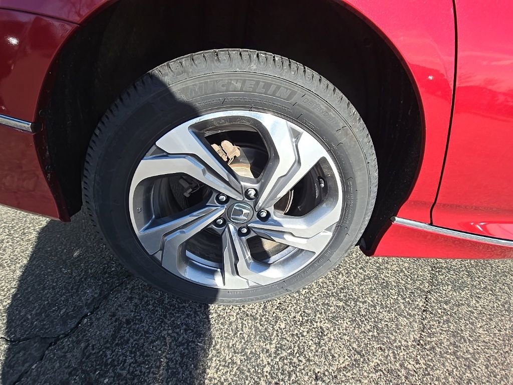 Certified 2019 Honda Accord EX image 9