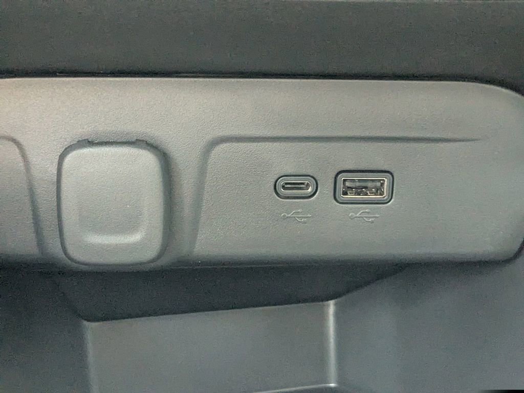 New 2026 Chevrolet Trax LT FWD image 23