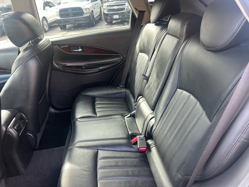 Used 2016 INFINITI QX50 2WD w/ Premium Plus Package image 15