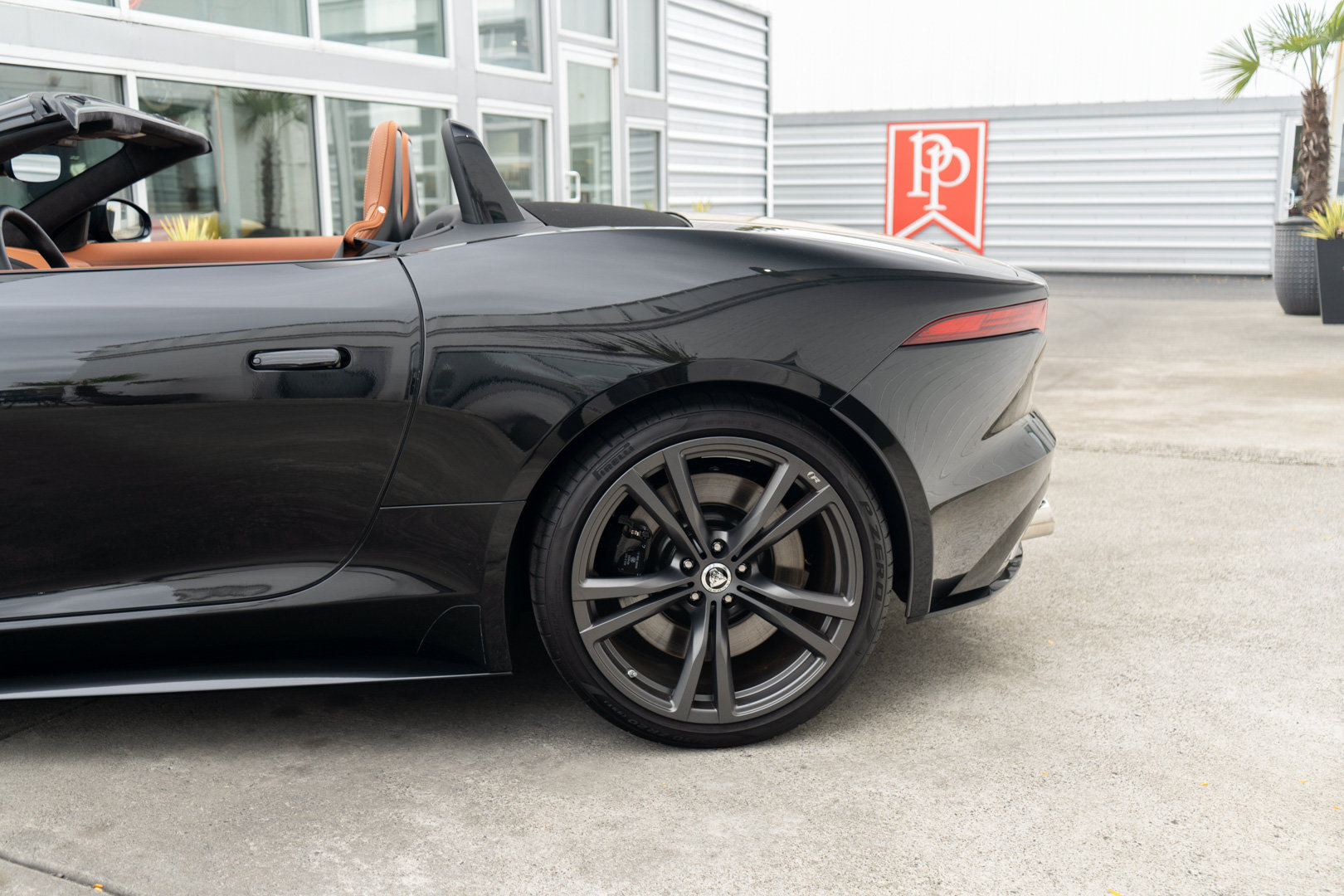 Used 2024 Jaguar F-TYPE R AWD/4WD image 6
