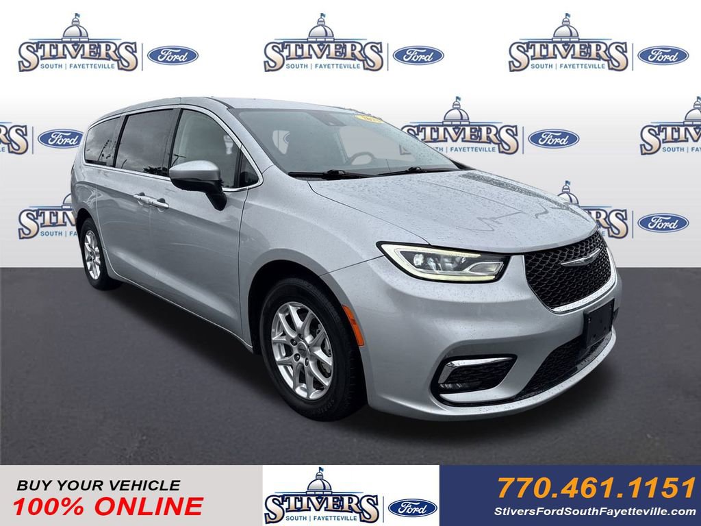 Used 2023 Chrysler Pacifica Touring-L