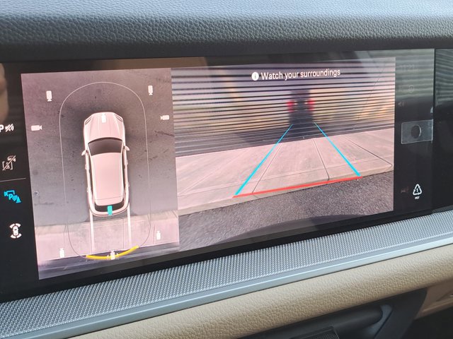 New 2026 Porsche Cayenne image 33