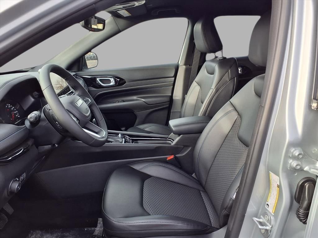 New 2026 Jeep Compass Latitude image 19