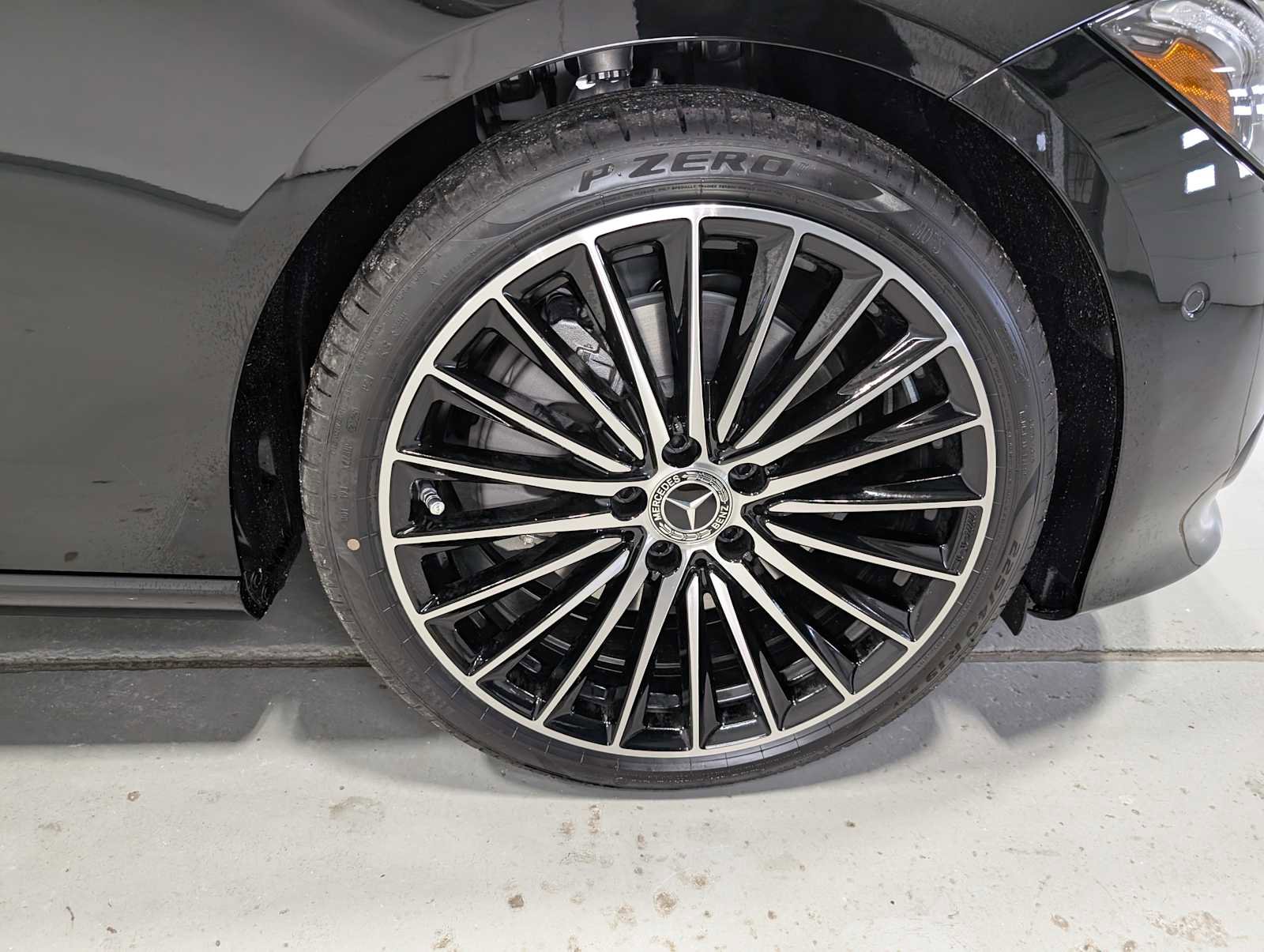 New 2026 Mercedes-Benz C 300 4MATIC Sedan image 3