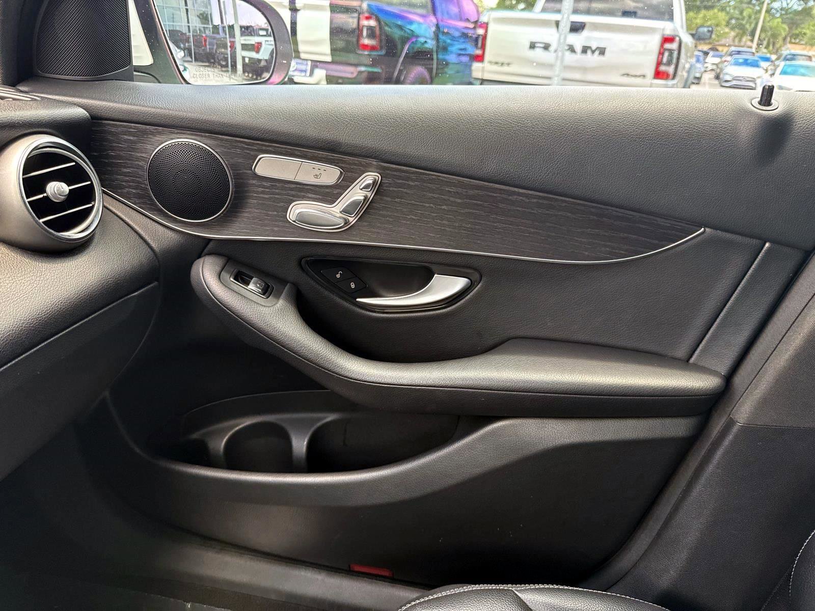 Certified 2021 Mercedes-Benz GLC 300 image 23