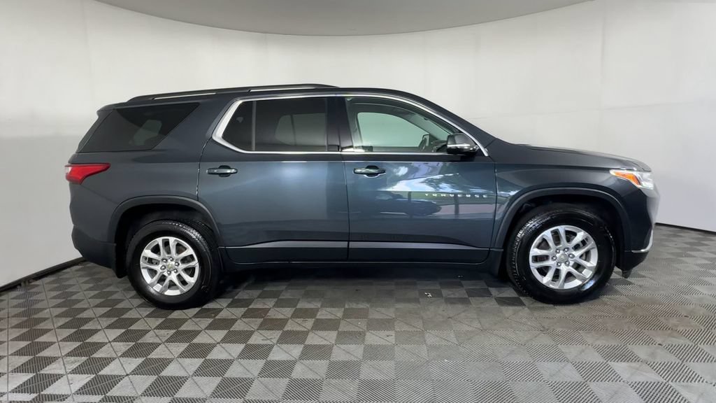 Used 2019 Chevrolet Traverse LT FWD image 12