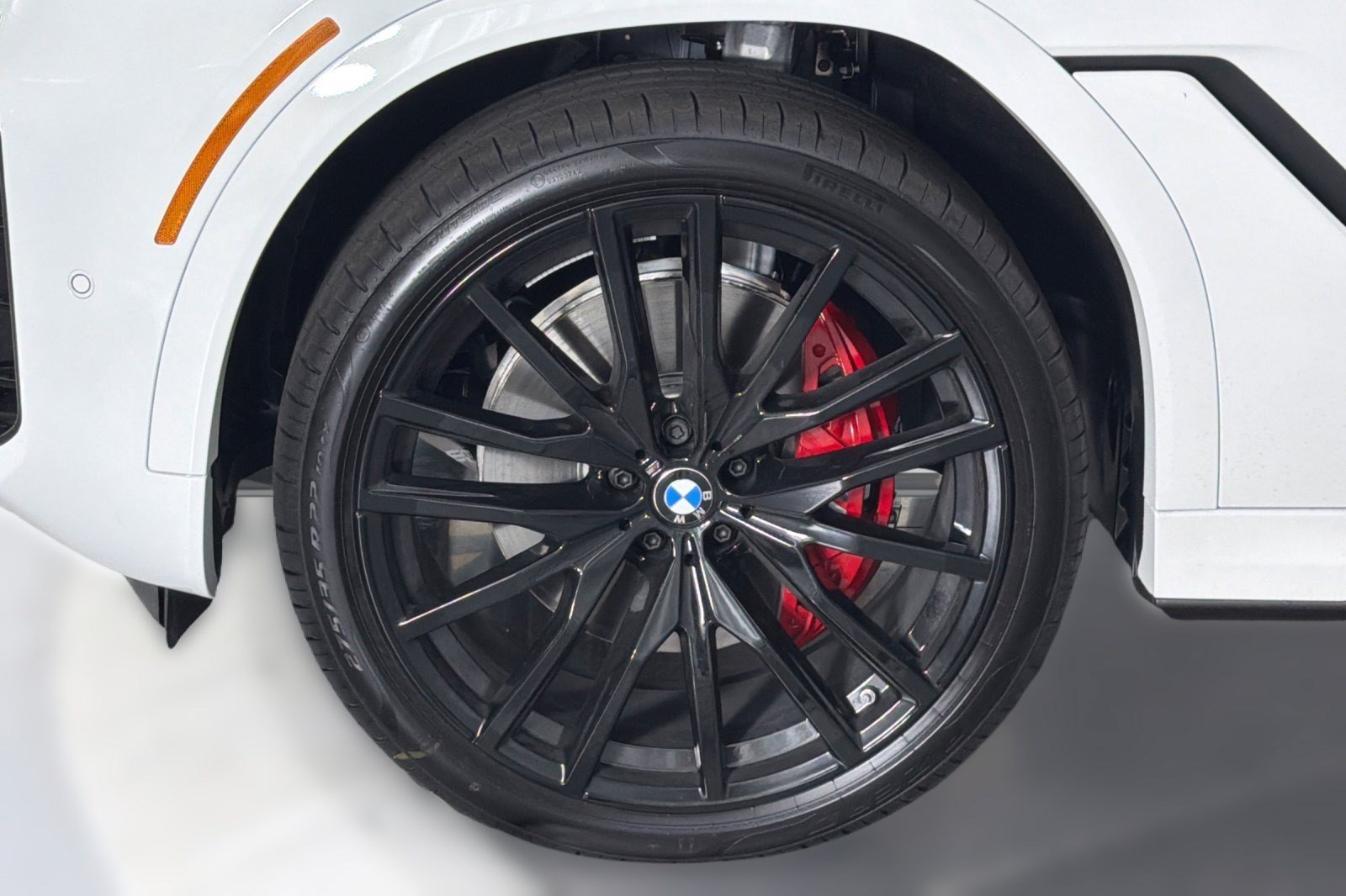 New 2027 BMW X6 xDrive40i w/ Executive Package AWD/4WD image 13