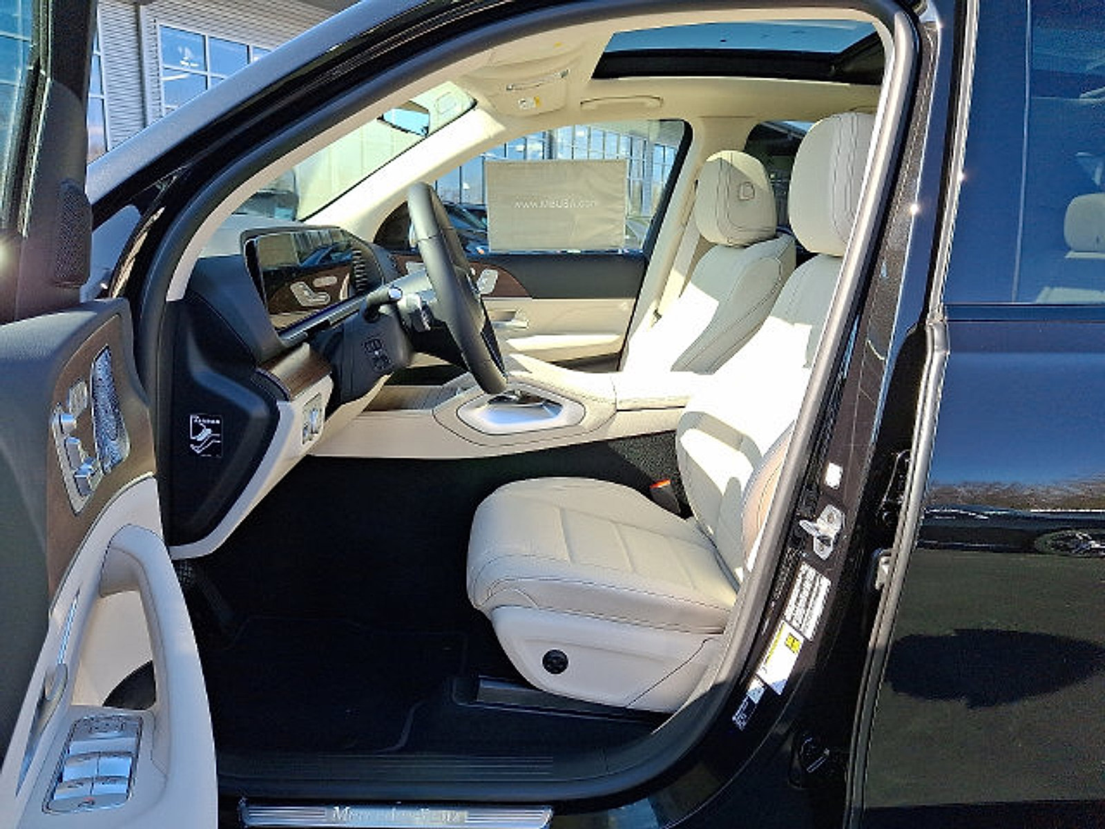 Certified 2026 Mercedes-Benz GLE 450 4MATIC image 12